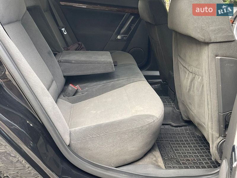Седан Opel Vectra 2004 в Тернополе