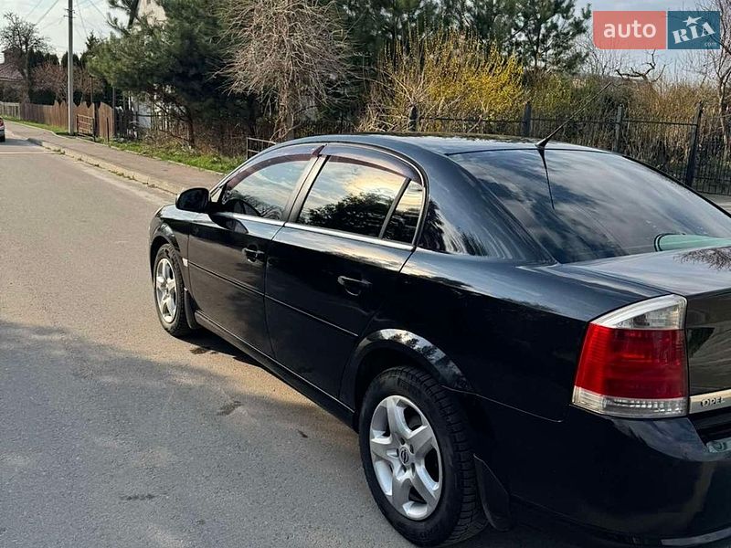 Седан Opel Vectra 2008 в Ровно