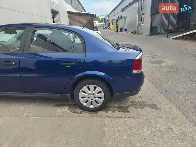 Седан Opel Vectra 2003 в Киеве