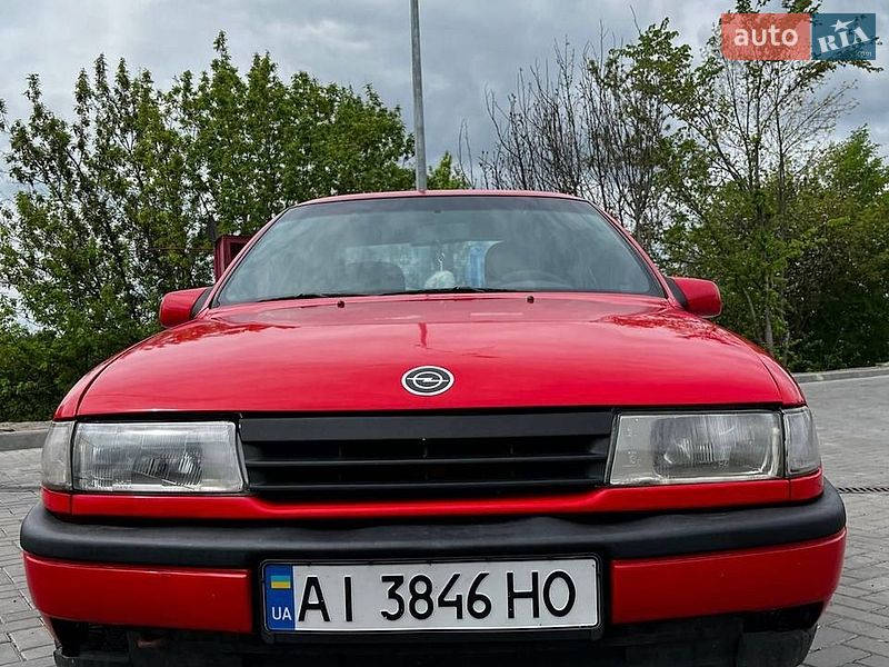 Седан Opel Vectra 1990 в Гайвороне