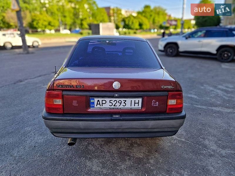 Седан Opel Vectra 1992 в Днепре
