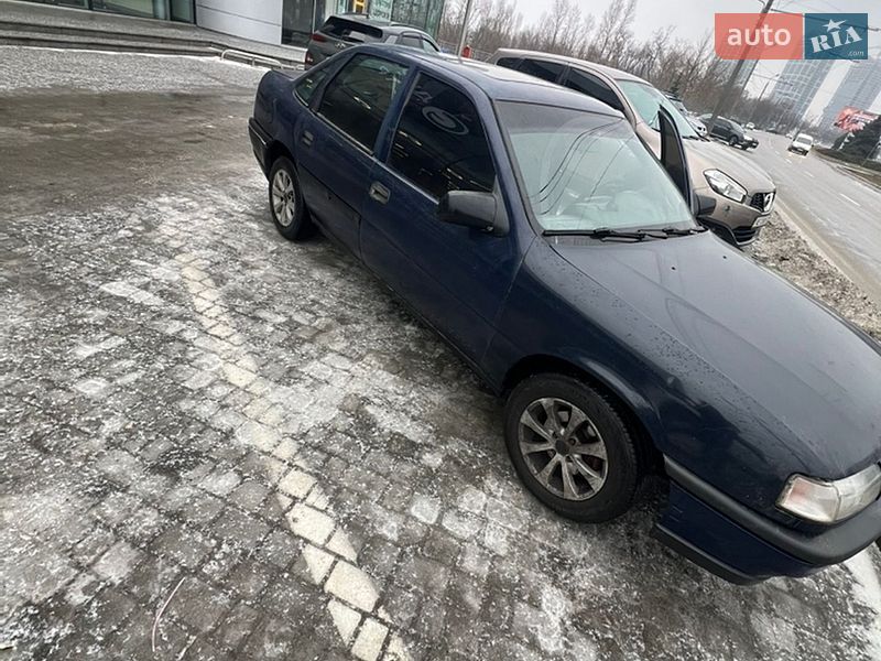Седан Opel Vectra 1994 в Днепре