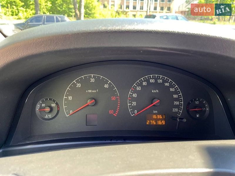 Седан Opel Vectra 2002 в Дрогобыче