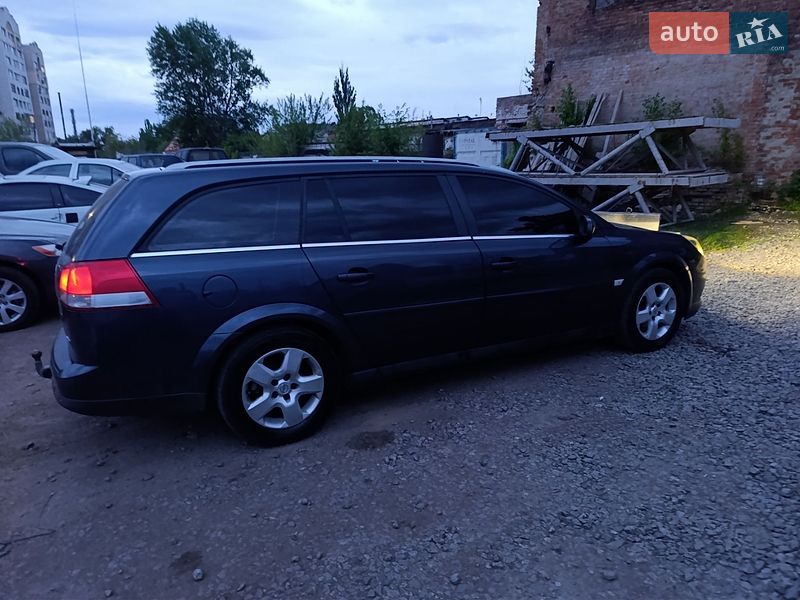 Универсал Opel Vectra 2006 в Полтаве