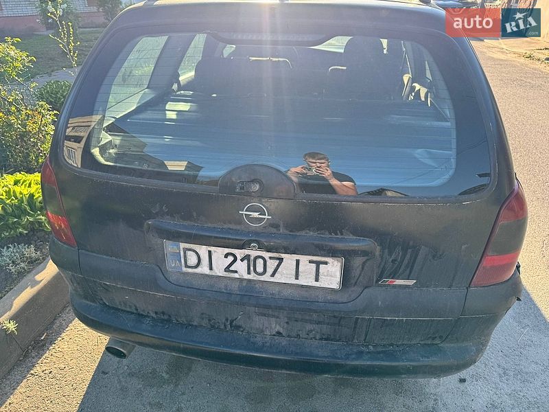 Универсал Opel Vectra 1998 в Львове