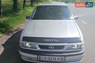 Седан Opel Vectra 1993 в Смілі