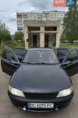 Седан Opel Vectra 1996 в Бориславі