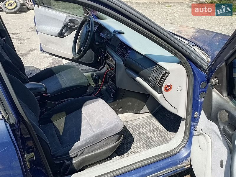 Универсал Opel Vectra 1996 в Полонном