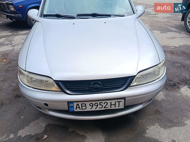 Седан Opel Vectra 1999 в Бершади