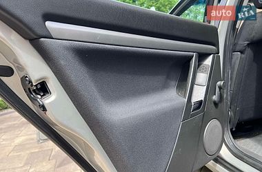 Седан Opel Vectra 2006 в Ровно
