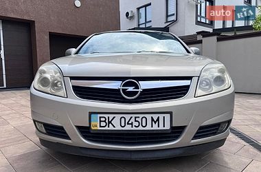 Седан Opel Vectra 2006 в Ровно