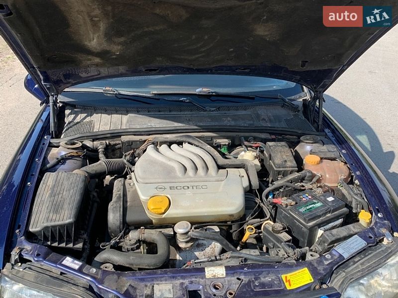 Седан Opel Vectra 1997 в Львове