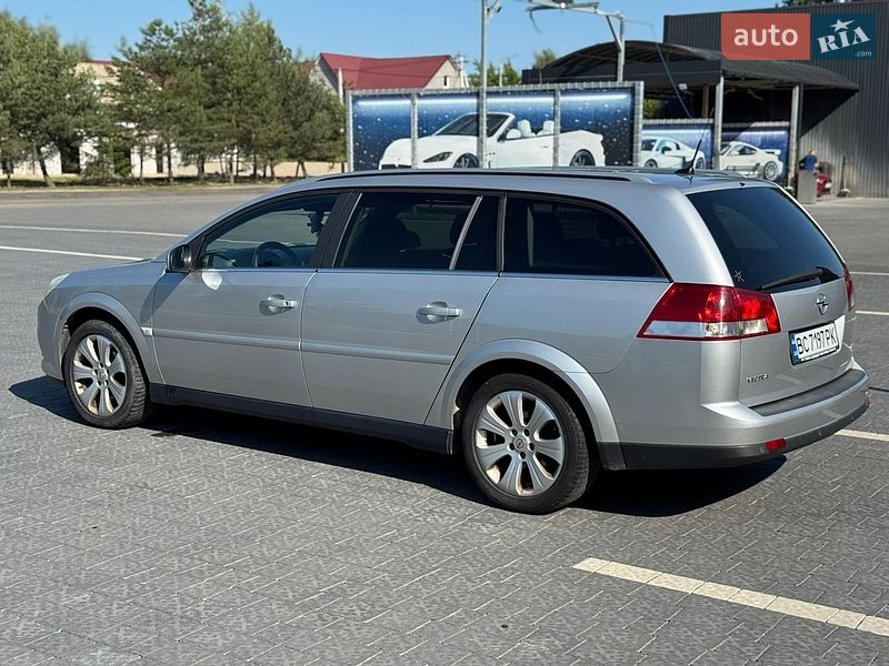 Универсал Opel Vectra 2008 в Самборе