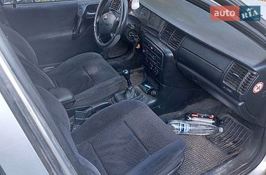 Ліфтбек Opel Vectra 2000 в Немирові