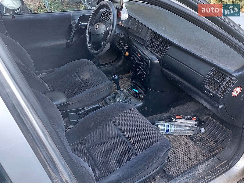 Ліфтбек Opel Vectra 2000 в Немирові