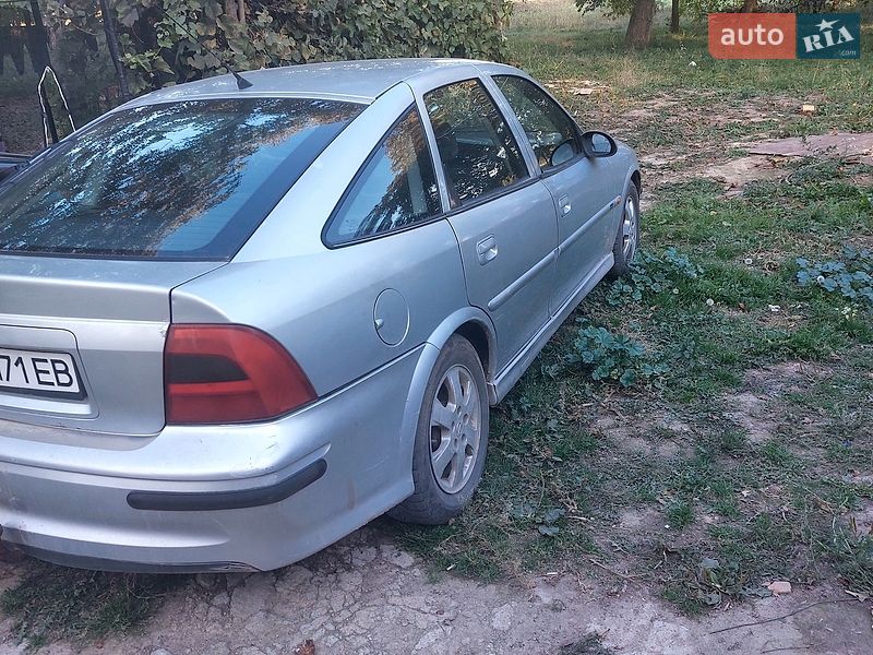 Ліфтбек Opel Vectra 2000 в Немирові