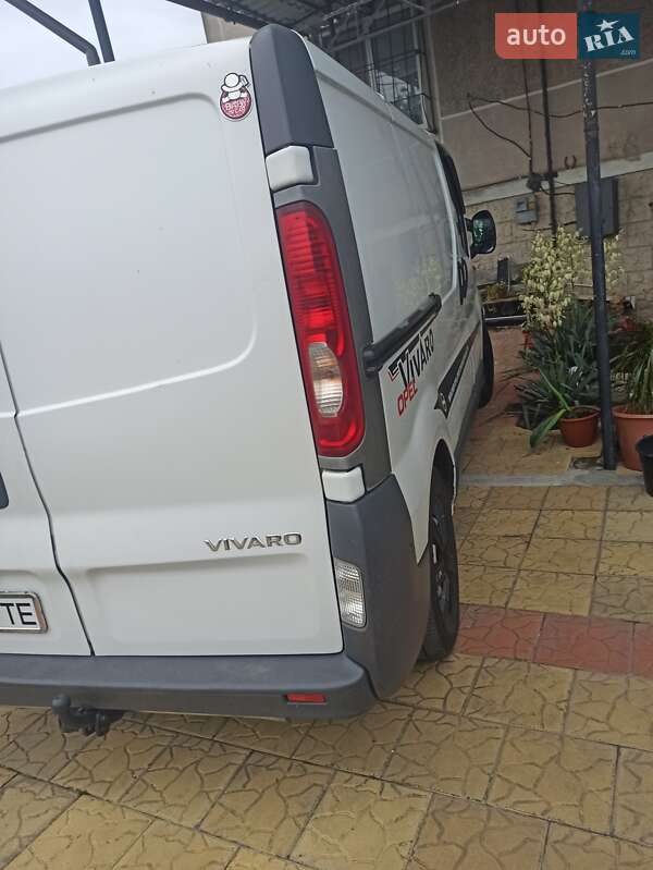 Микроавтобус Opel Vivaro-e 2010 в Черноморске