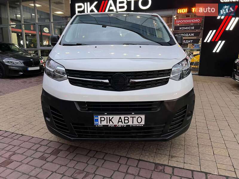 Мінівен Opel Vivaro-e 2020 в Львові