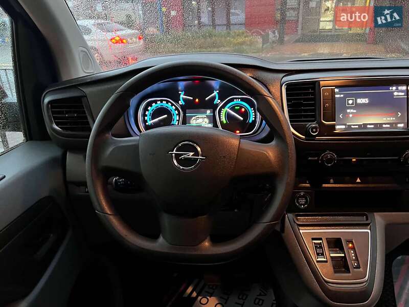 Мінівен Opel Vivaro-e 2020 в Львові