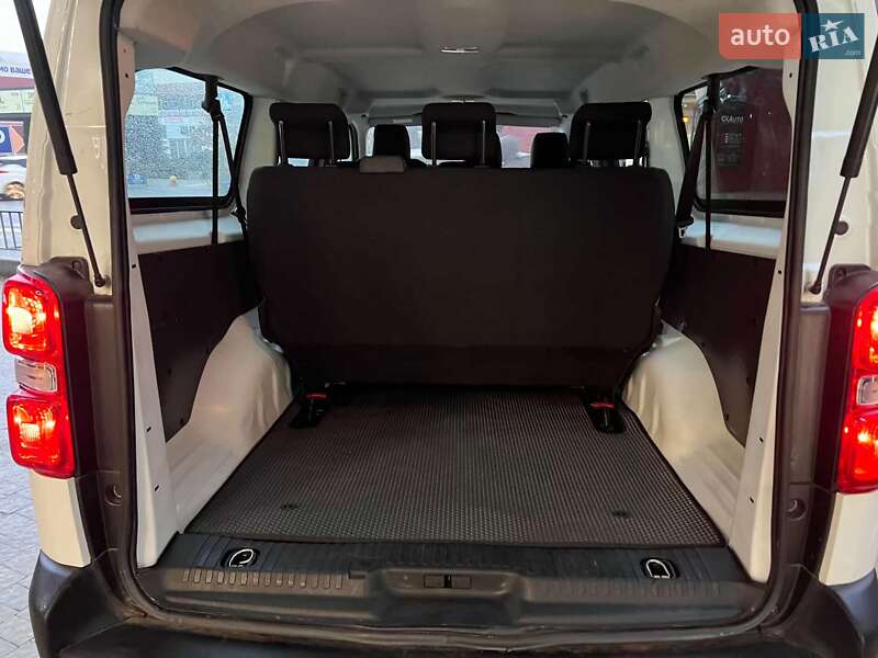 Мінівен Opel Vivaro-e 2020 в Львові