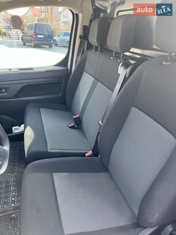 Вантажний фургон Opel Vivaro-e 2023 в Рівному