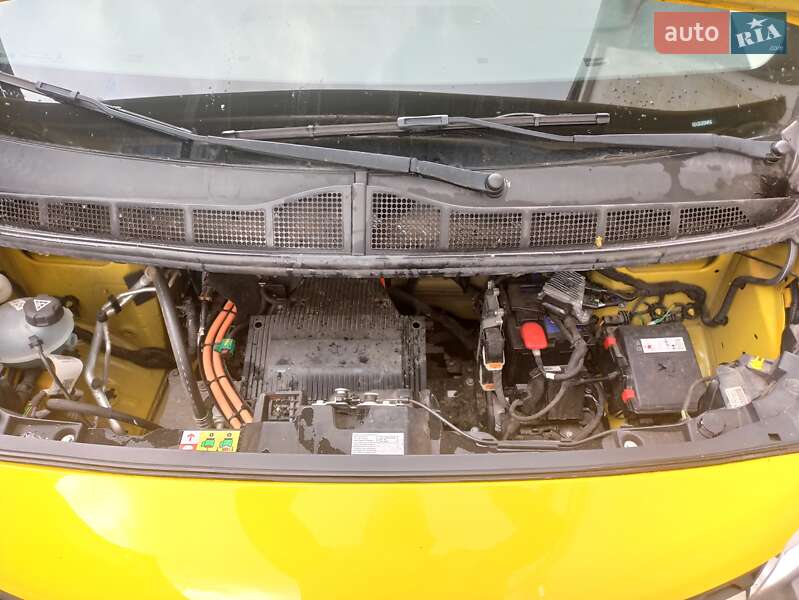 Грузовой фургон Opel Vivaro-e 2021 в Дубно