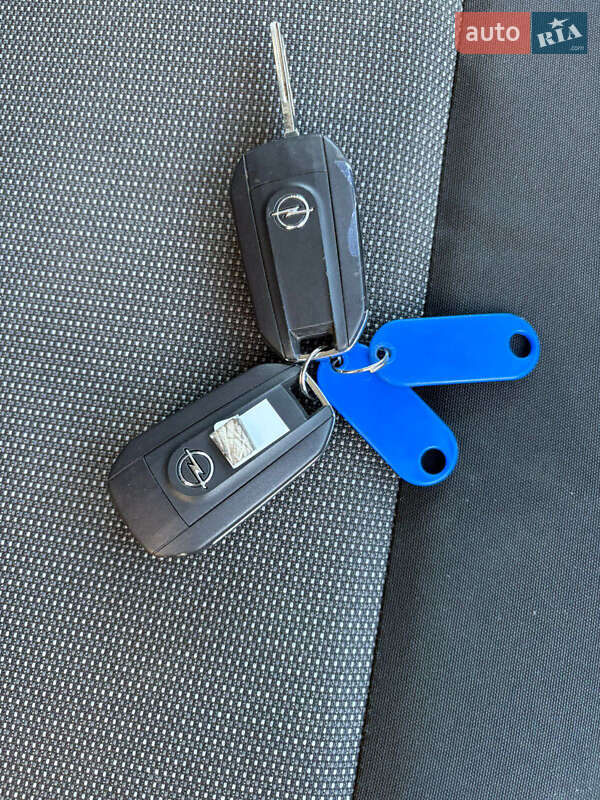 Минивэн Opel Vivaro-e 2023 в Ровно