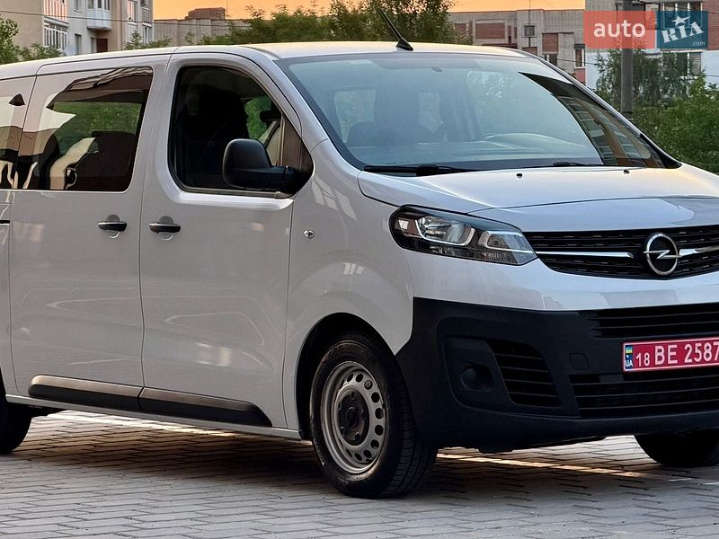 Минивэн Opel Vivaro-e 2023 в Ровно