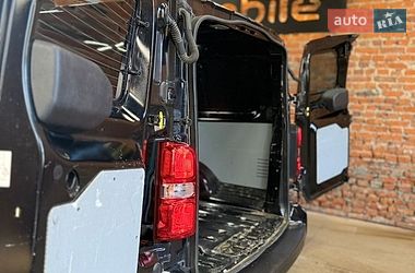 Вантажний фургон Opel Vivaro-e 2021 в Житомирі