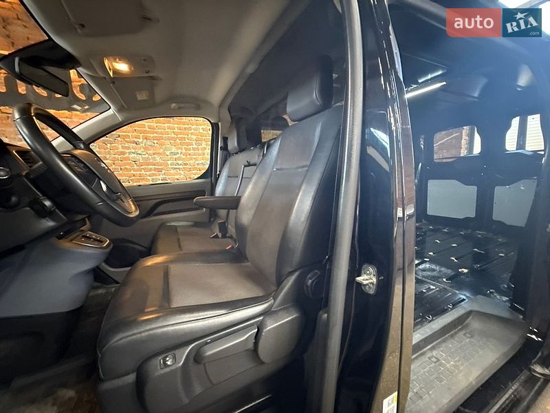 Вантажний фургон Opel Vivaro-e 2021 в Житомирі
