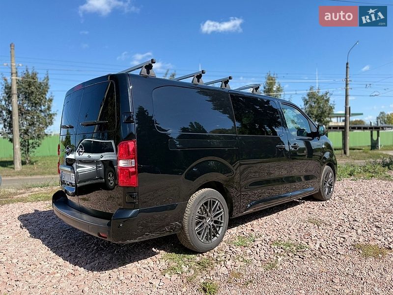 Вантажний фургон Opel Vivaro-e 2021 в Житомирі