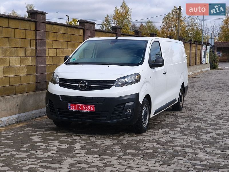 2021 Opel Vivaro-E, VIN VXEV1ZKXZMZ115137:plate — zdjęcie 1 (autoria)