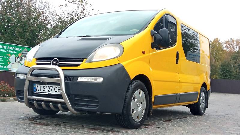 Opel Vivaro груз.-пасс.