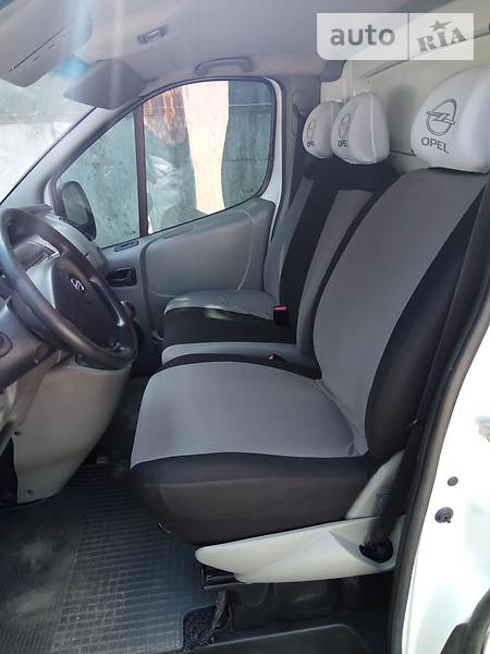 Opel Vivaro 2007 року