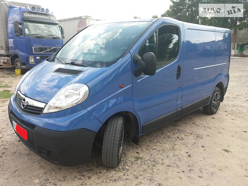 Opel Vivaro груз.
