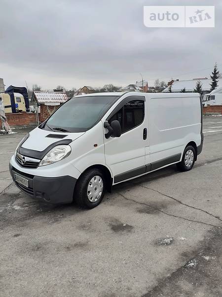 Opel Vivaro груз.