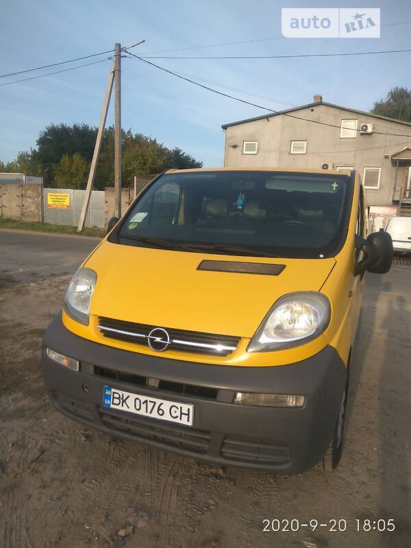 Opel Vivaro пасс.