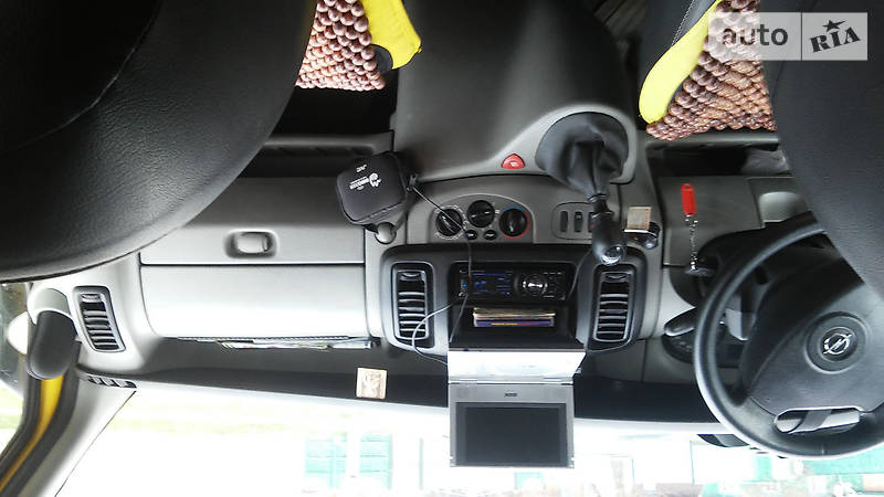 Минивэн Opel Vivaro 2007 в Городне