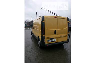 Грузопассажирский фургон Opel Vivaro 2006 в Луцке