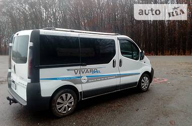 Грузопассажирский фургон Opel Vivaro 2003 в Виннице