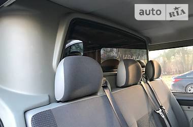 Минивэн Opel Vivaro 2011 в 