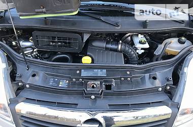 Минивэн Opel Vivaro 2011 в 