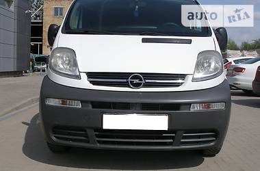 Вантажопасажирський фургон Opel Vivaro 2006 в Львові