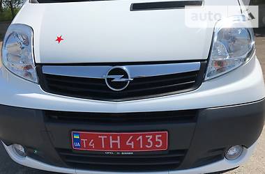 Грузопассажирский фургон Opel Vivaro 2013 в Бродах