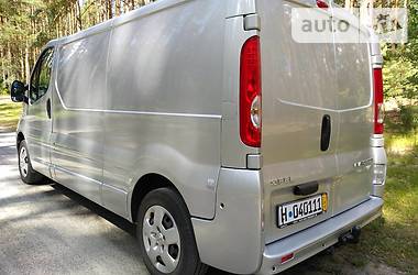 Грузопассажирский фургон Opel Vivaro 2014 в Житомире