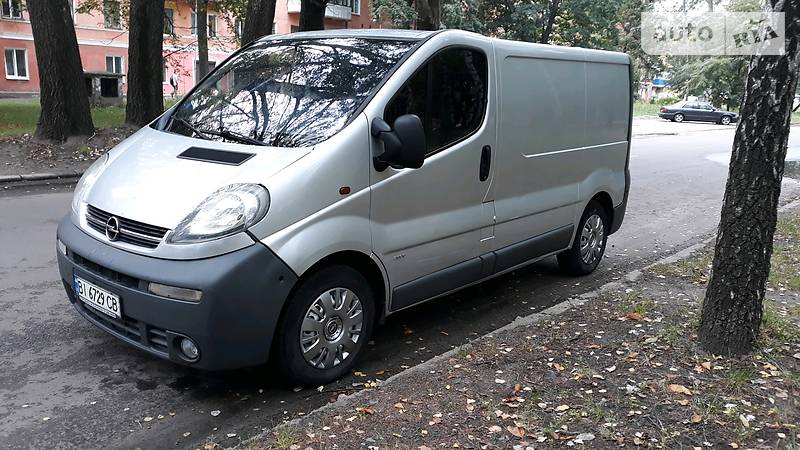 Вантажопасажирський фургон Opel Vivaro 2006 в Полтаві