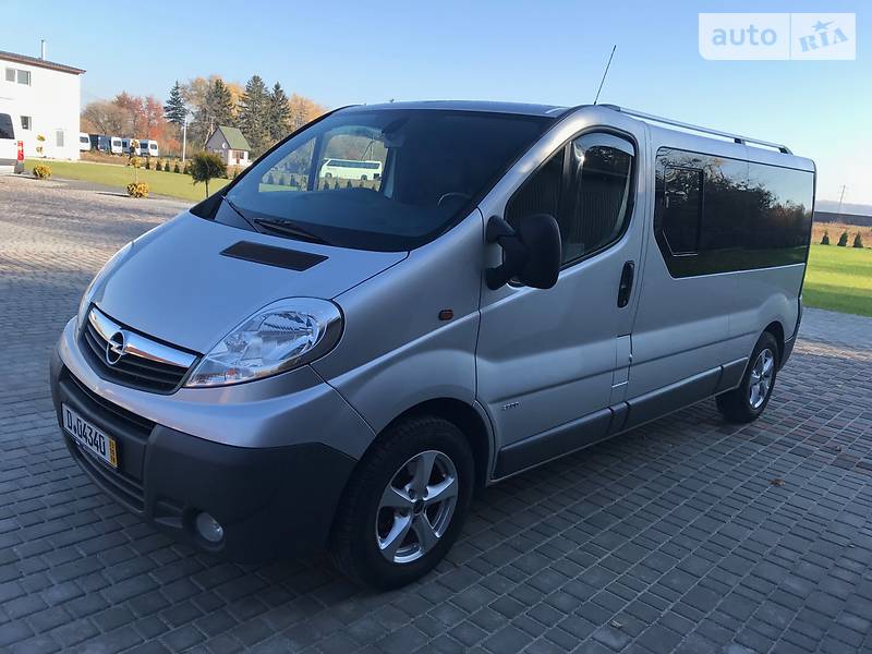  Opel Vivaro 2012 в Староконстантинове