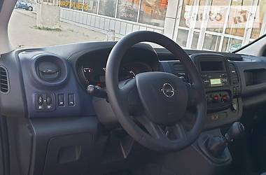Грузопассажирский фургон Opel Vivaro 2015 в Одессе