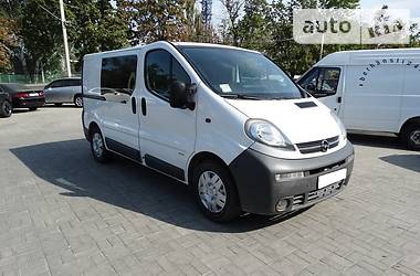 Вантажопасажирський фургон Opel Vivaro 2003 в 