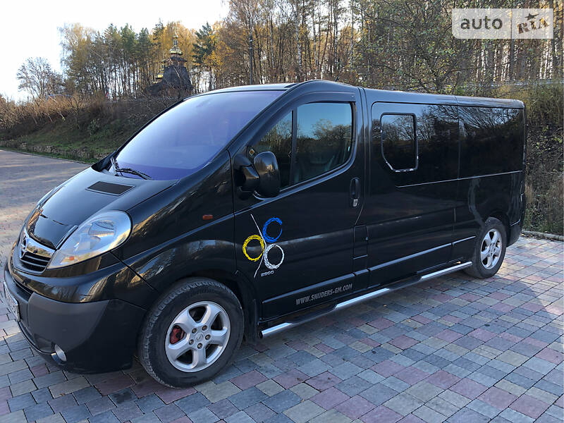 Грузопассажирский фургон Opel Vivaro 2009 в Тернополе